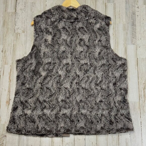 Chicos Brown Mink Faux Fur Vest Sleeveless Open Front Soft Plush Size 3 (XL) - Picture 4 of 7